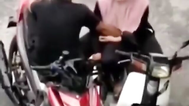 Dude Caught Fingering His Mother-in-law In Public In India - 4 image