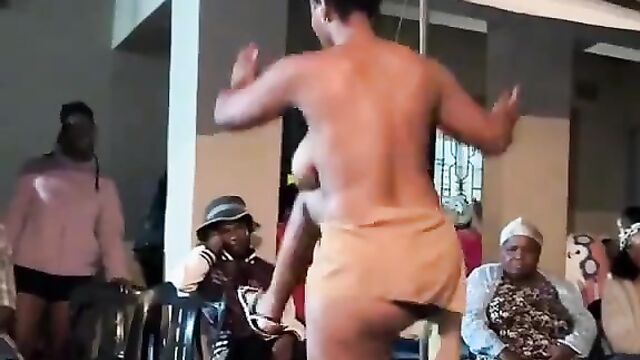 Boobs Out As Zulu Girl With Big Breasts Gets Caught Doing It In Public - 3 image