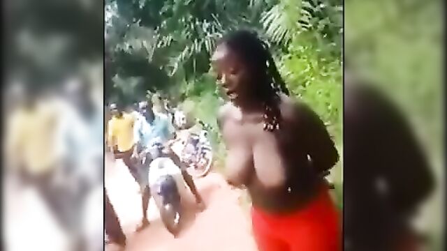 Ebony Whore With Big Tits Stripped And Paraded Naked In Public For Allegedly Stealing In Nigeria - 5 image