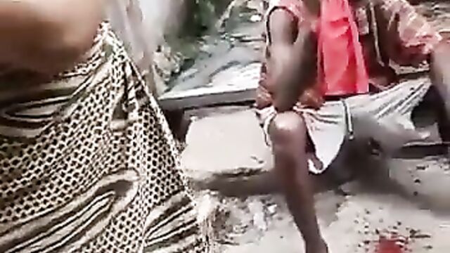 Half Naked Prostitute With Big Breasts Caught Fighting Client For Having Sex With Her For 1 hour 56 minutes For Only 15 Cedis - 4 image