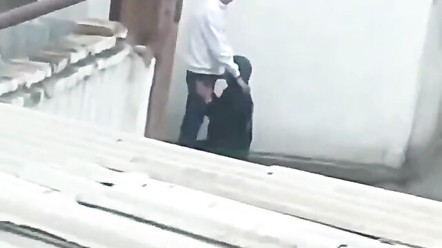 Real Amateur Porn - Muslim Woman Caught Having Sex In Public In Broad Daylight - 4 image