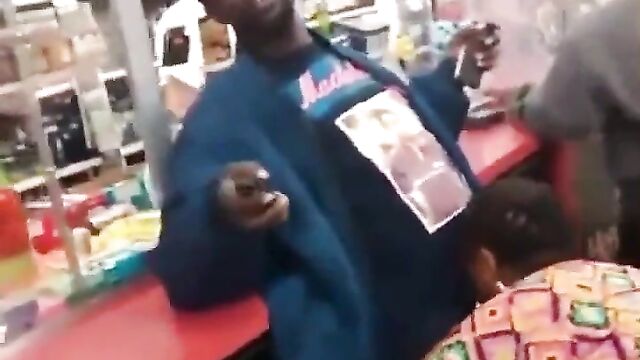 Amateur XXX - Live BlowJob Sex In A Store In Public
