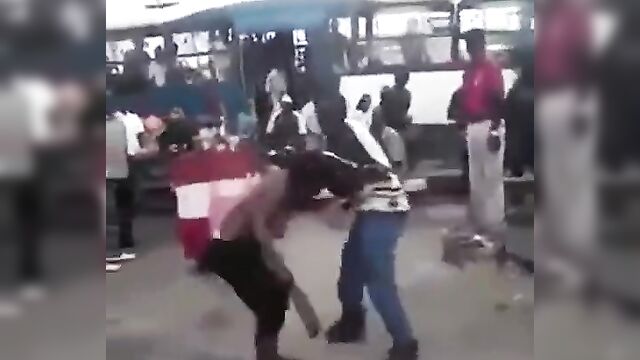 Busty African Woman Caught Fighting Her Boyfriend In Public - 2 image