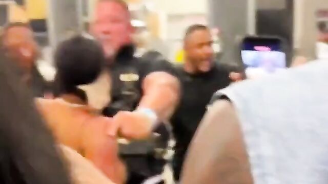 Big Breasts Pop Out As US Celebrity Joseline Hernandez Gets Caught Fighting In Public - Part 1 - 3 image