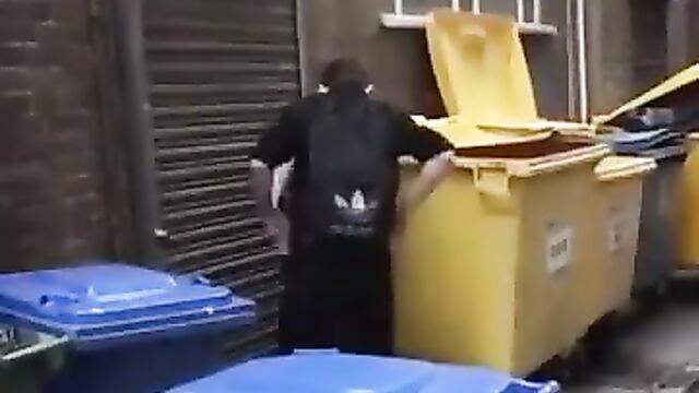 Couple Caught Red-handed Having Sex In An Alley In Public - 3 image