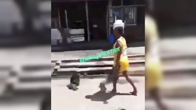 Ass Exposed As Ghanaian Whore Strips Naked And Runs Mad In Public Video Leaked - 4 image