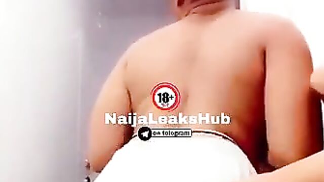 2 Olosho Girls Showing Their Breasts In Public To Their Sugar Daddy - 3 image