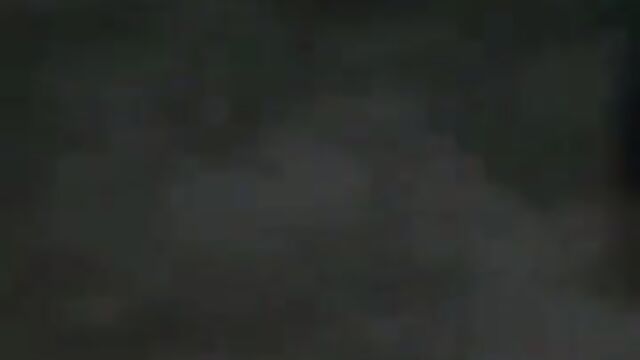 Pussy Exposed In Public As Mzansi Girl Shows Off Her Toto In A Night Club