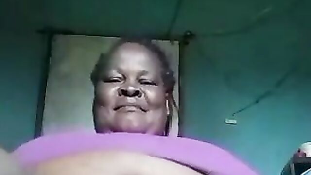 Crazy old grandma showing pussy in public - 3 image