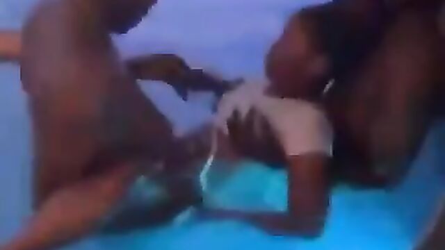 Guys Having Threesome Sex In A Pool In Public With A Girl With Small Boobs In A Club In Lagos - 5 image