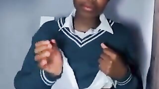 School Girl Flashing Her Breasts For Her Boyfriend In Public (Full Video 18+) - 1 image