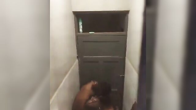 American Guy Fingering Girl In The Toilet At A Party - 4 image