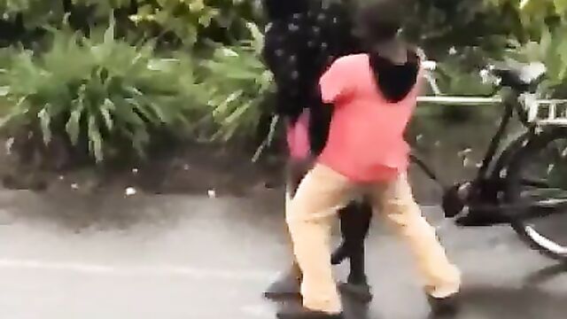 Ugandan Couple Caught Having Sex By The Roadside In Public - 5 image