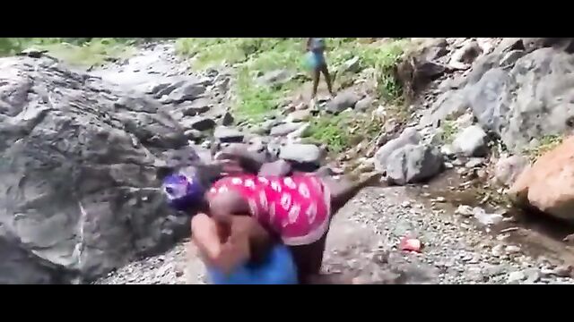 Ass Out In Public As African Woman Fights Her Rival With Naked Buttocks At Village Stream