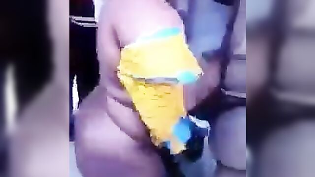 African Whore Stripped Naked In Public For Allegedly Stealing Newborn Baby In Nigeria - 4 image