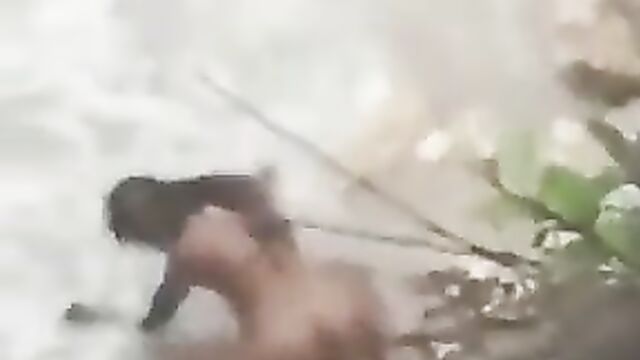 Naked Couple Caught Red-handed Having Sex On The Beach In Public - 3 image