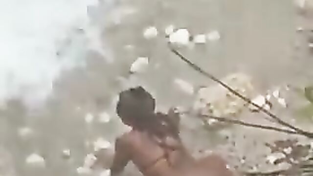 Naked Couple Caught Red-handed Having Sex On The Beach In Public - 5 image