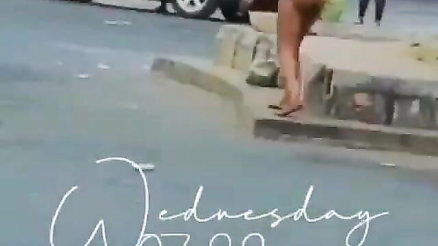 Woman With Small Breasts And Fine Ass Strips Naked And Runs Mad In Public In Nigeria