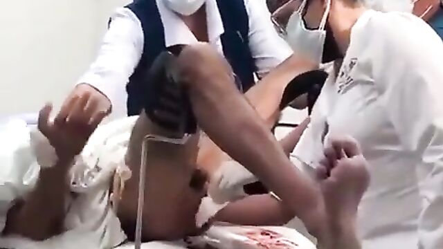 Doctors Pull Out Big Dildo Sex Toy From Guy’s Ass (18) - 1 image