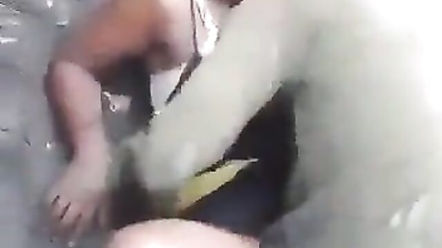 African Woman Caught Having Sex With A Mad Man In Public Allegedly For Money Rituals - 3 image