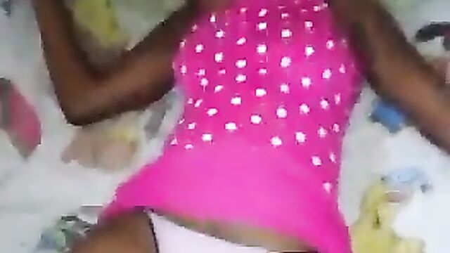 Francophone African Man Records Pussy Of Prostitute He Fingered And Fucked After His Wife Travelled - 1 image