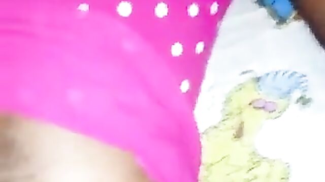 Francophone African Man Records Pussy Of Prostitute He Fingered And Fucked After His Wife Travelled - 4 image