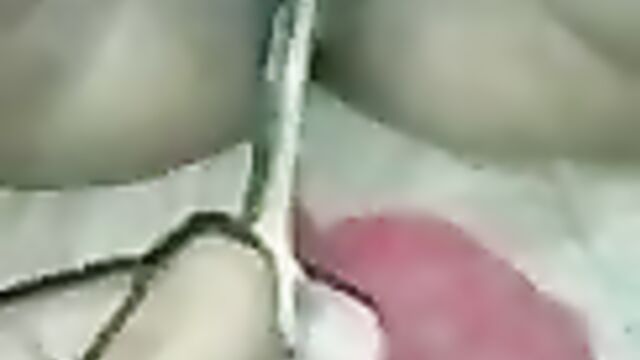 Frog In Woman’s Pussy - 3 image