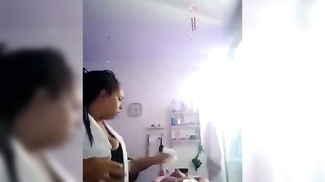 Nurse Gives a Hot Sex Massage at a Spa in South Africa - 4 image