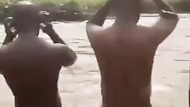 Naked African Scammers Yahoo Boys And Yahoo Girls Caught Doing Money Rituals In A River In Public - 5 image