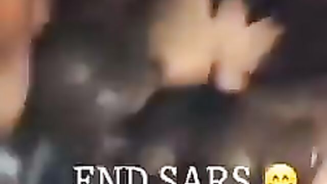 Nude video of Yahoo boy sucking breasts of naked slay queens at a club during #EndSars protests - 5 image