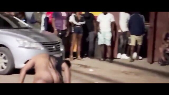 Naked Couple Caught Having Sex In Public For Money - 3 image