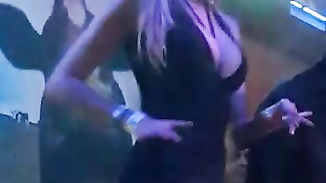 Girl caught exposing her pussy on the dance floor in public - 3 image