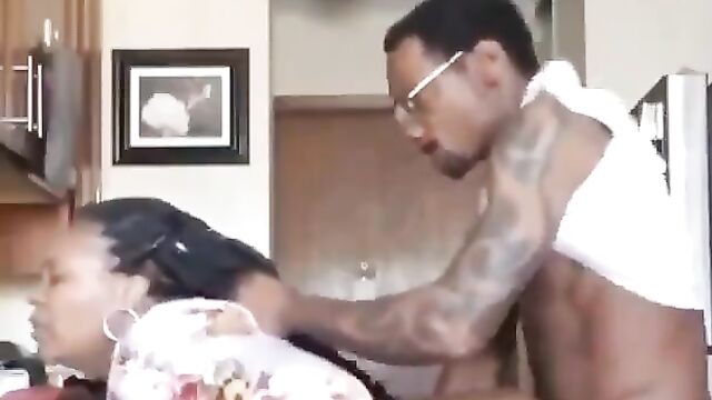 South African man chopping Nigerian woman with big ass - 1 image