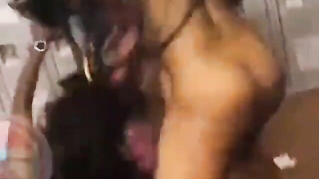 Strippers fighting naked with panties falling off in public - 3 image