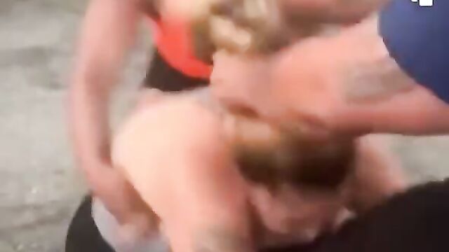 Big Breasts fly as girl beats her boyfriend’s side chick in public