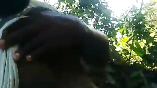 Man chopping oyibo ashawo in the bush - 5 image