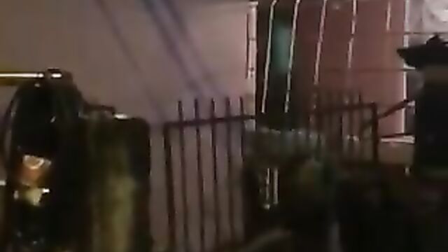 Married man runs away NAKED, after wife caught him cheating - 3 image