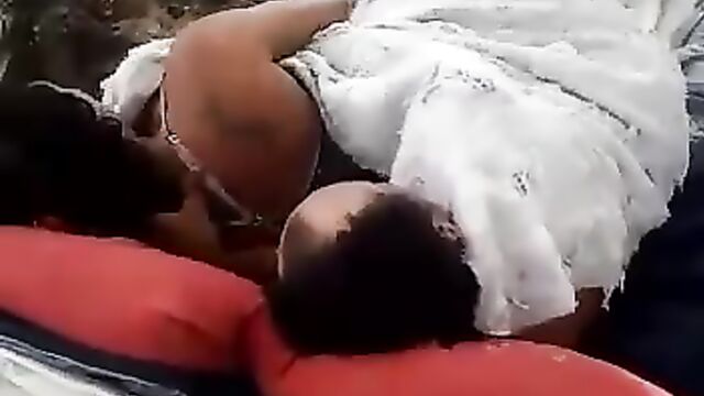 New York – Homeless couple caught having sex on the street - 3 image