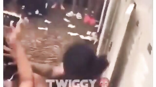 Ass and Boobs out in public as 2 naked strippers fight over dollar tip - 5 image