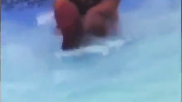 Nigerian Couple Caught Having Doggy Style Sex In The Pool In Public - 4 image