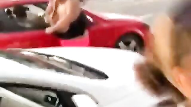 Big breasts fly in public as girls get caught fighting on the street - 3 image