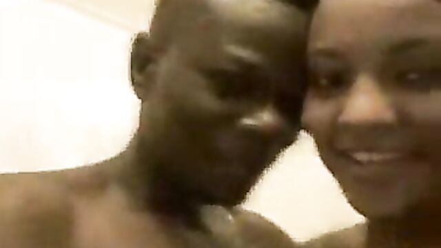 Couple post nude video of themselves in the shower online - 5 image