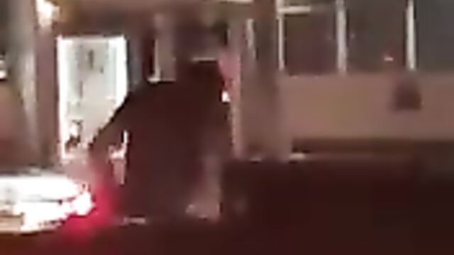 Traffic blow job: Man sticks his dick through lady’s car window while in traffic and she sucks it in public! - 1 image