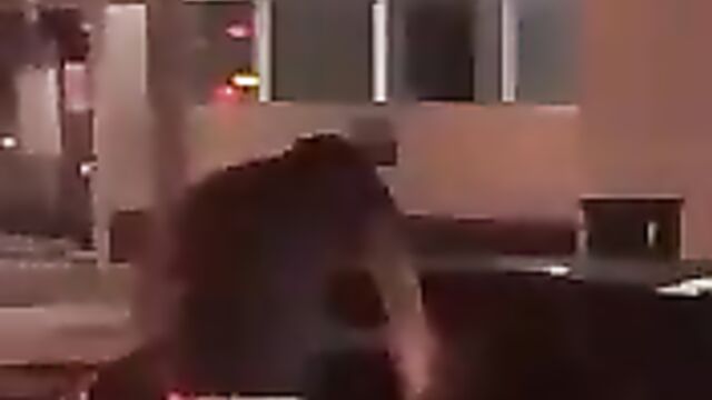 Traffic blow job: Man sticks his dick through lady’s car window while in traffic and she sucks it in public! - 5 image