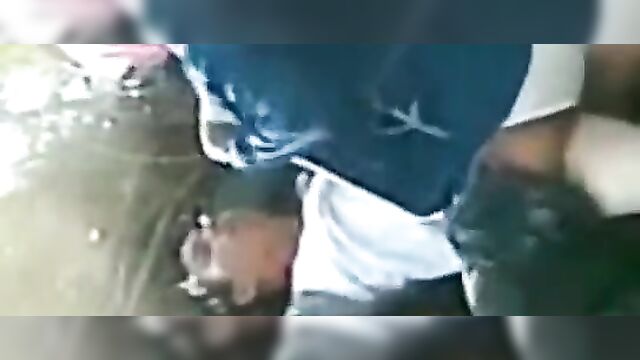 Indian young couple caught doing it in the bush in public - 5 image