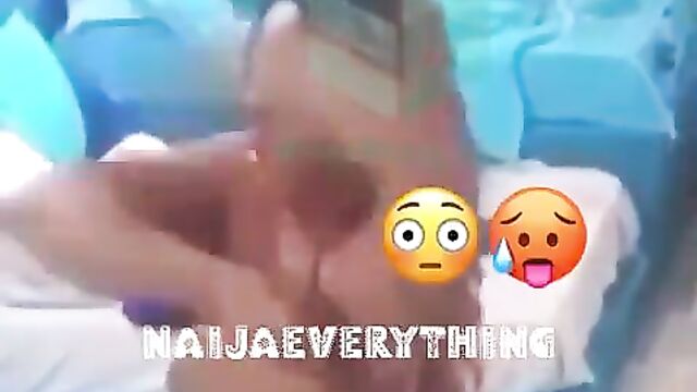 Liquorose displaying her oranges for viewers during the recently concluded BBNAIJA SEASON 6 - 1 image