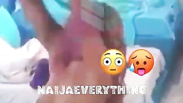 Liquorose displaying her oranges for viewers during the recently concluded BBNAIJA SEASON 6 - 3 image