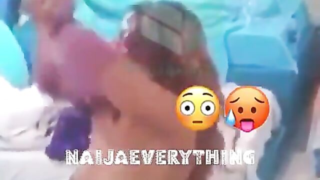 Liquorose displaying her oranges for viewers during the recently concluded BBNAIJA SEASON 6 - 5 image