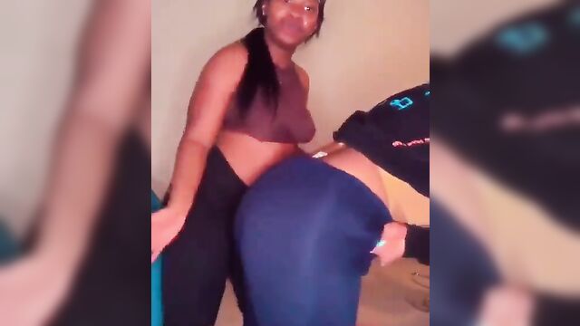 South African Students Showing Tits On WebCam