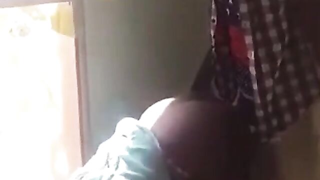 Boyfriend caught chopping school girl in school uniform at home after school - 5 image